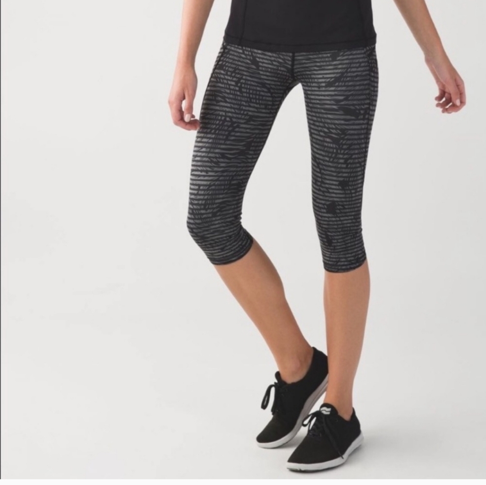Lululemon Stripe Tropical Top Speed Crop Leggings Size 4